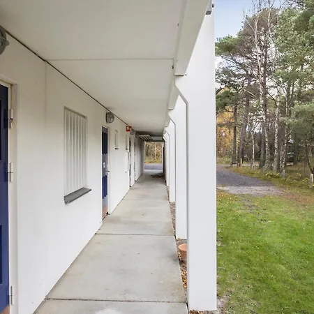 1 Bedroom Beautiful In