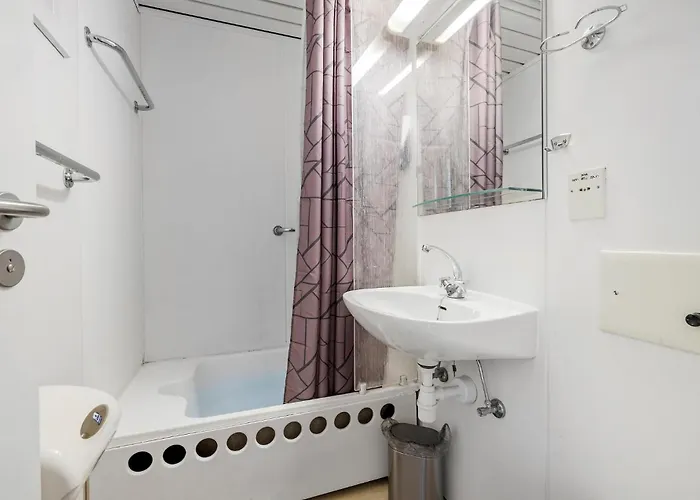 Apartamento 1 Bedroom Beautiful In *