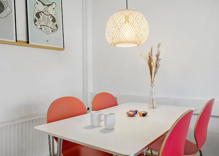 1 Bedroom Beautiful In Apartamento *