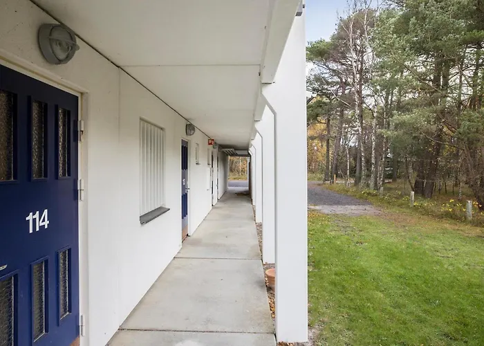 1 Bedroom Beautiful In